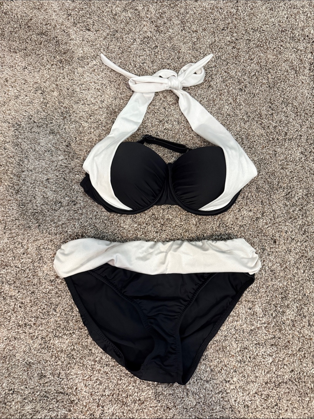 VENUS Black and White Halter Bikini Set